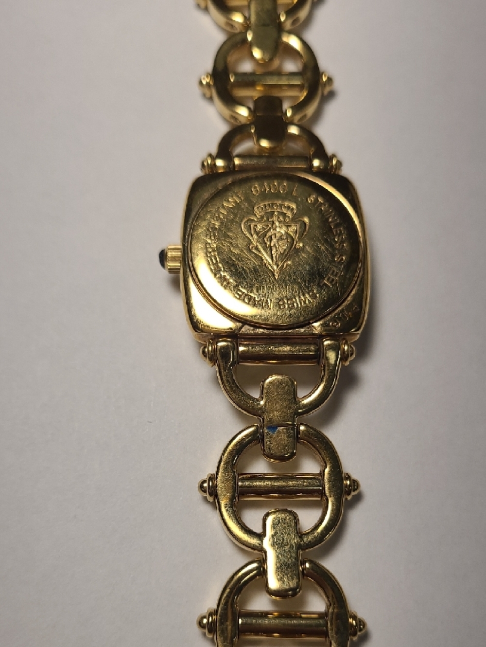 Authentic Gucci Gold Bracelet Watch with Black Dial - Picture 5 of 9